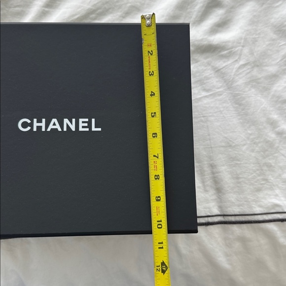 Chanel Classic Black magnetic box - Picture 2 of 3